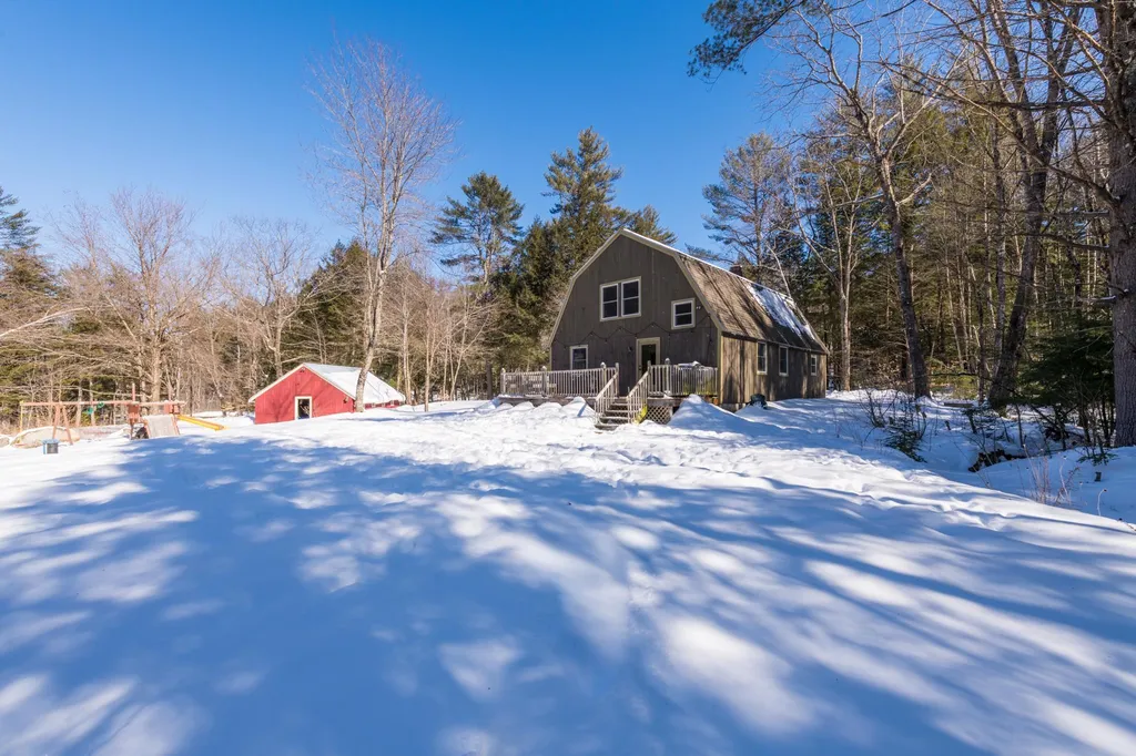 156 Kearsarge Valley Road Wilmot NH 03287