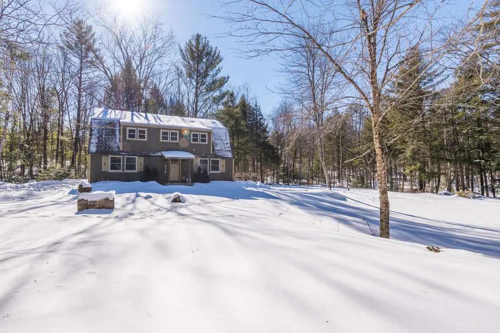 156 Kearsarge Valley Road Wilmot NH 03287