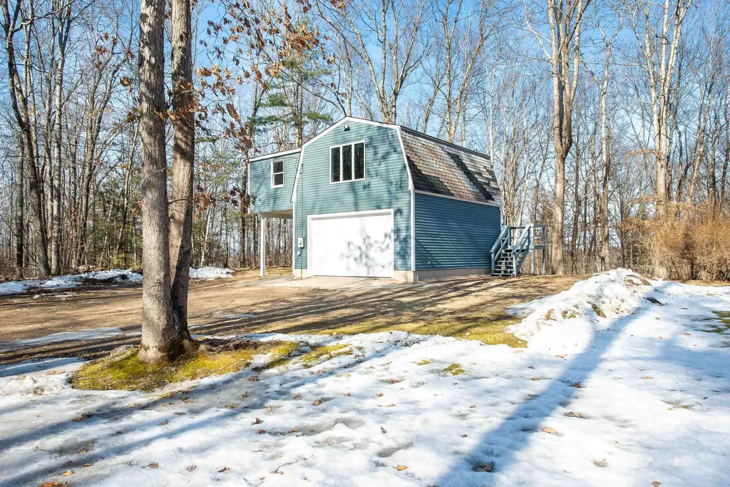 20 Stokes Way Rochester NH 03867