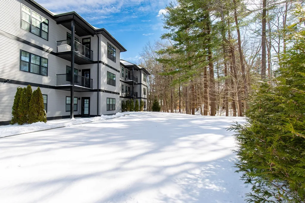 2075 Lafayette Road Portsmouth NH 03801