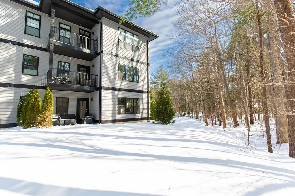 2075 Lafayette Road Portsmouth NH 03801