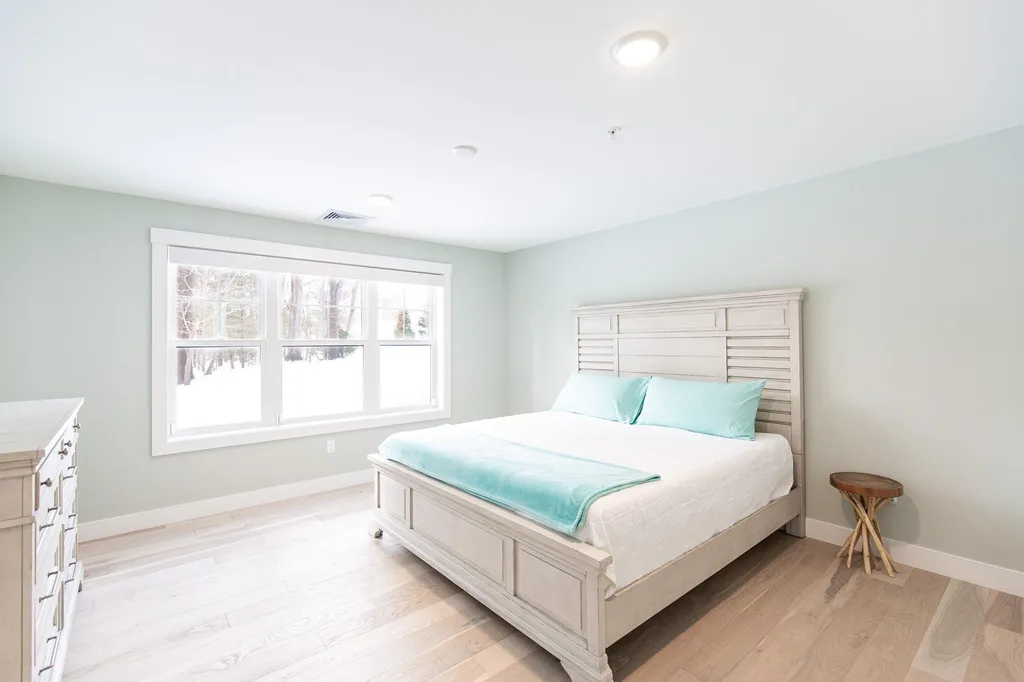 2075 Lafayette Road Portsmouth NH 03801