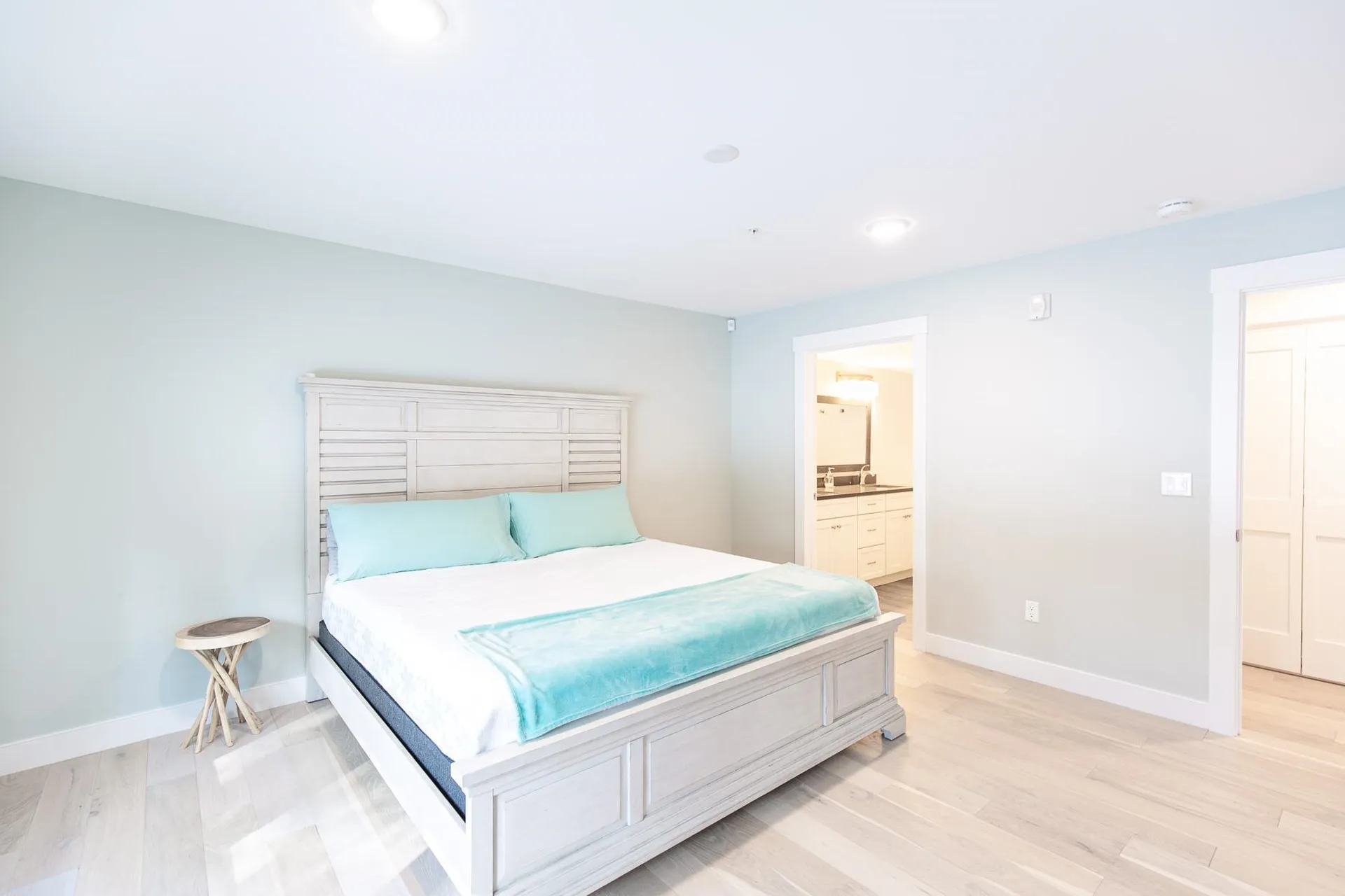 2075 Lafayette Road Portsmouth NH 03801
