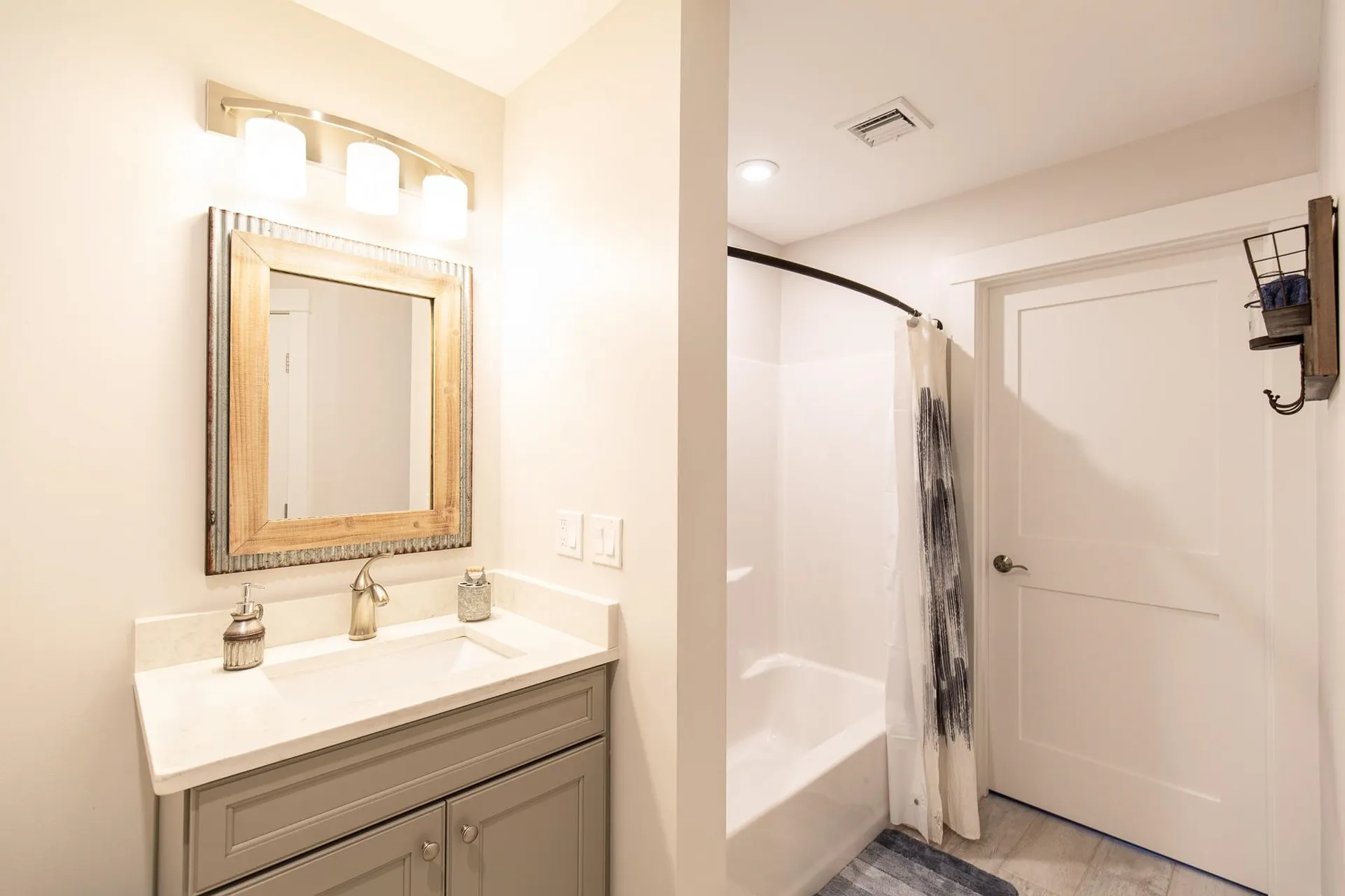 2075 Lafayette Road Portsmouth NH 03801