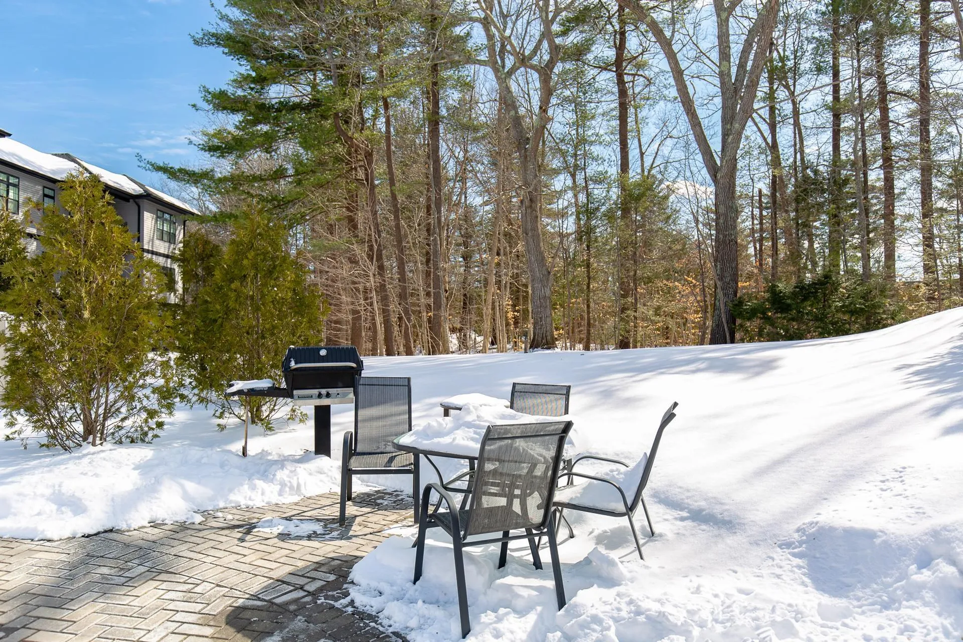 2075 Lafayette Road Portsmouth NH 03801