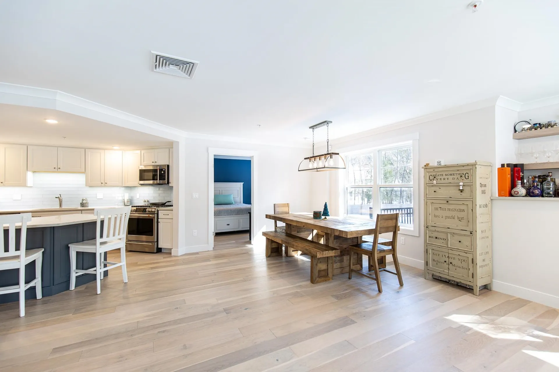 2075 Lafayette Road Portsmouth NH 03801