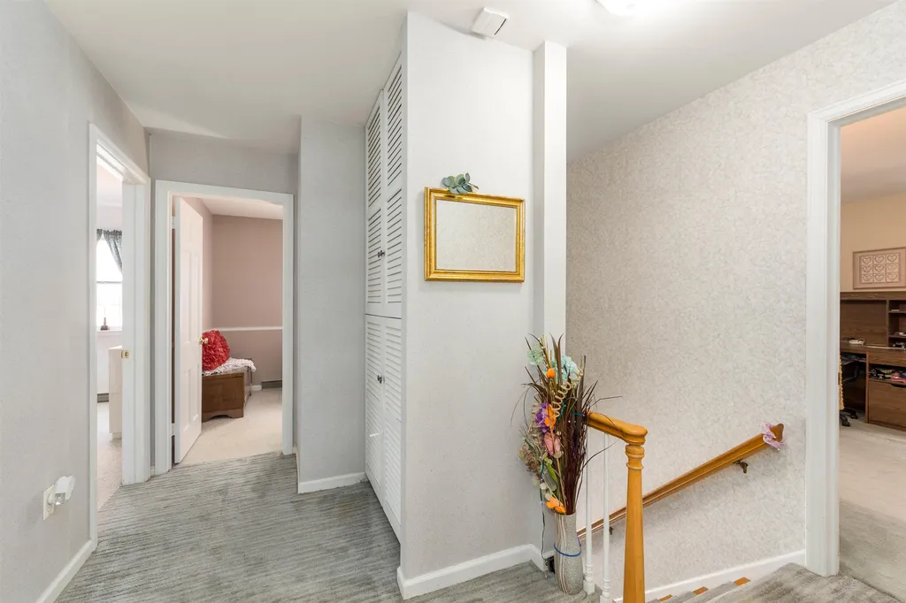 15 Woodridge Drive Burlington VT 05408