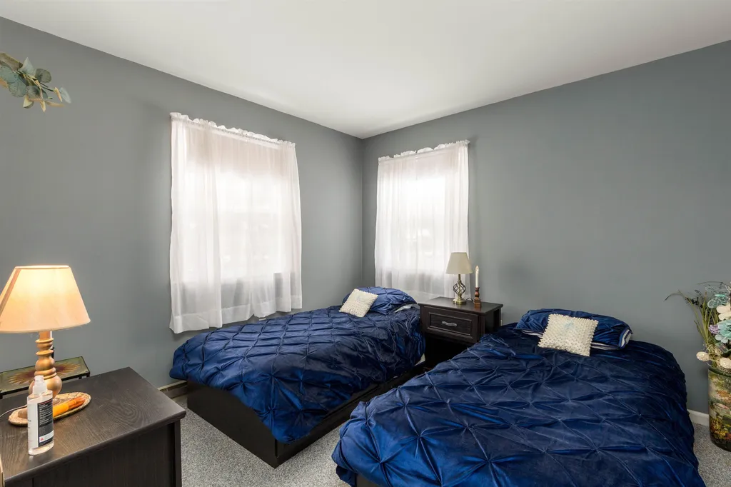15 Woodridge Drive Burlington VT 05408