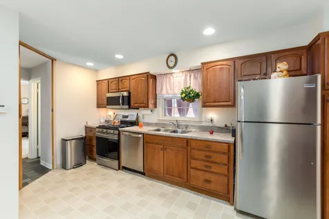 15 Woodridge Drive Burlington VT 05408