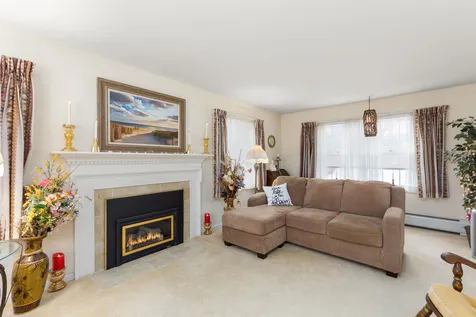 15 Woodridge Drive Burlington VT 05408