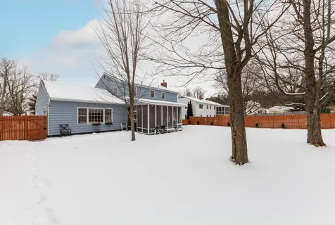 15 Woodridge Drive Burlington VT 05408