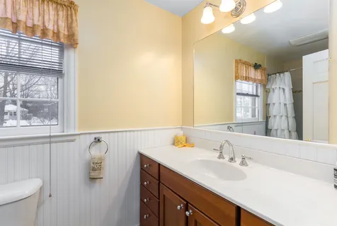 15 Woodridge Drive Burlington VT 05408
