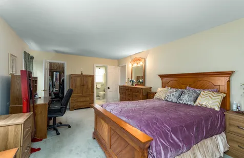 15 Woodridge Drive Burlington VT 05408