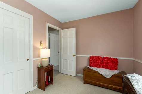 15 Woodridge Drive Burlington VT 05408