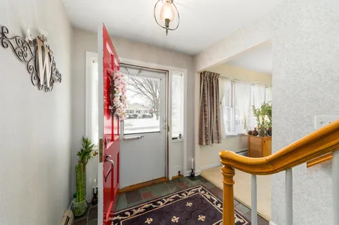 15 Woodridge Drive Burlington VT 05408