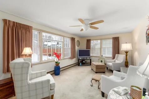 15 Woodridge Drive Burlington VT 05408