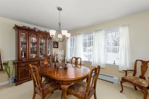 15 Woodridge Drive Burlington VT 05408