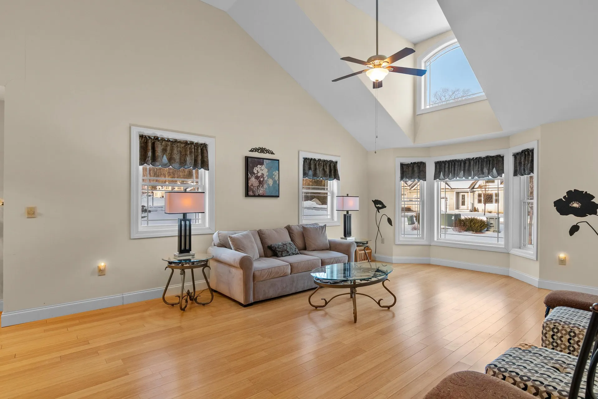 8r Indian Hill Road Derry NH 03038