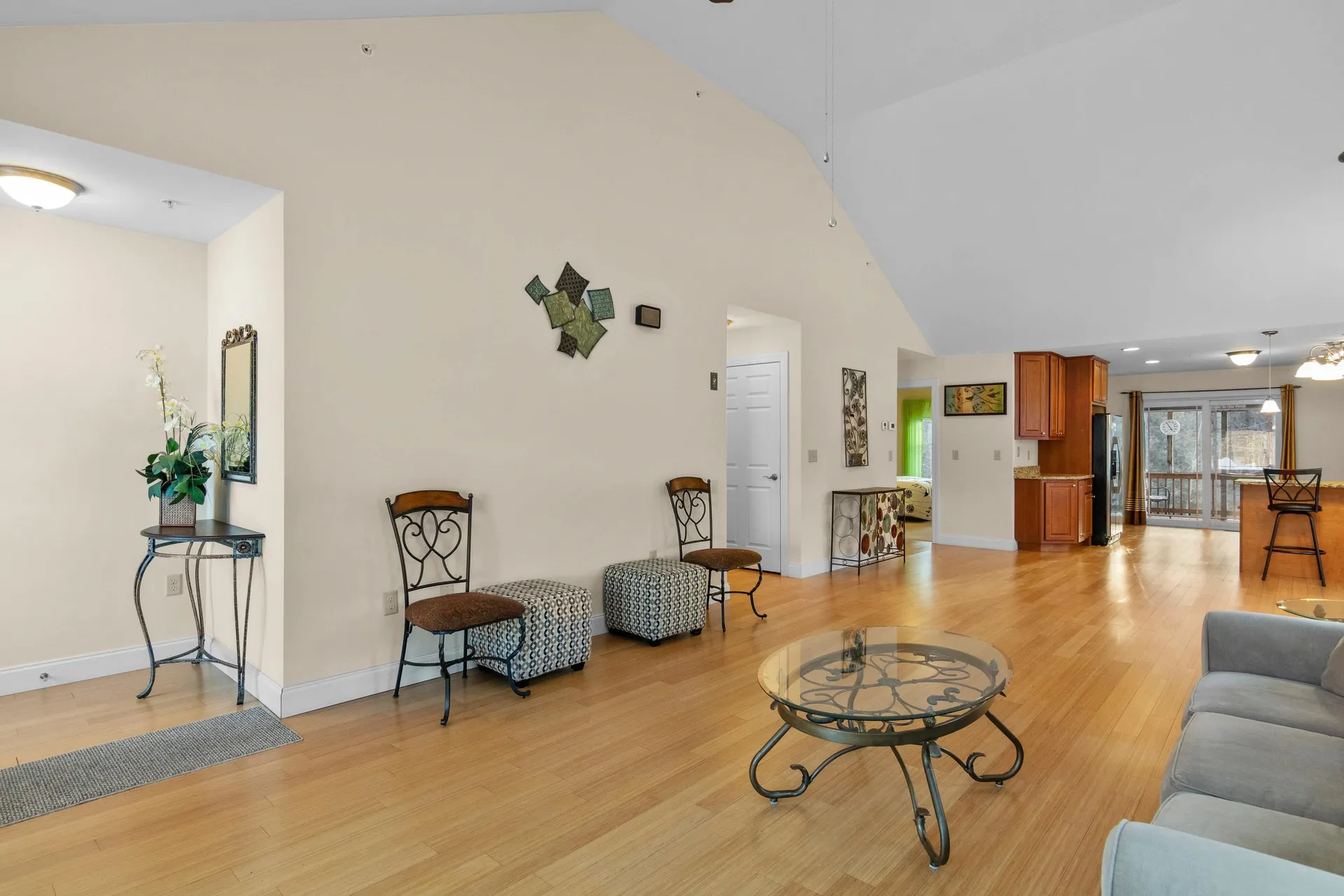 8r Indian Hill Road Derry NH 03038