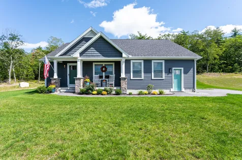22 Kendall Lane Raymond NH 03077