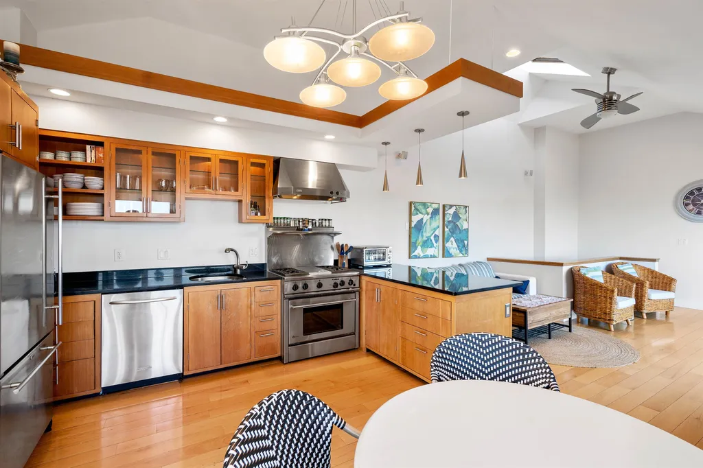 121 Bow Street Portsmouth NH 03801