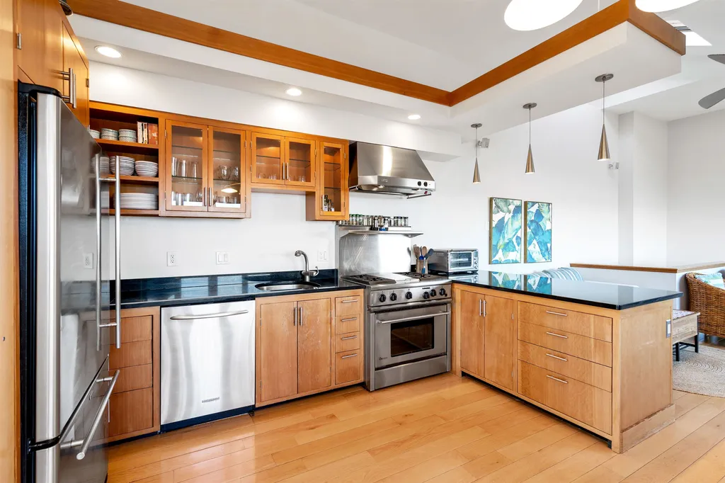 121 Bow Street Portsmouth NH 03801