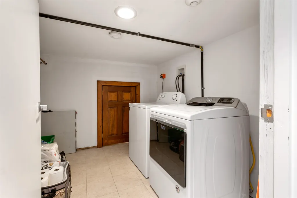 121 Bow Street Portsmouth NH 03801