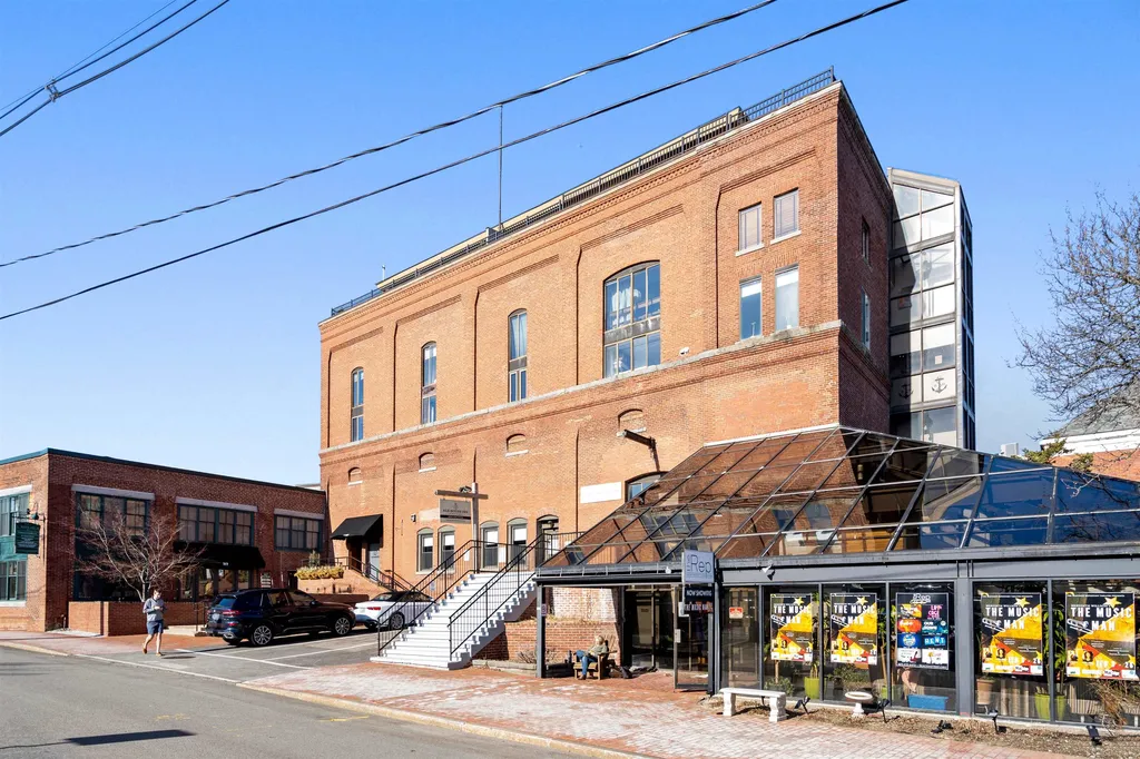 121 Bow Street Portsmouth NH 03801