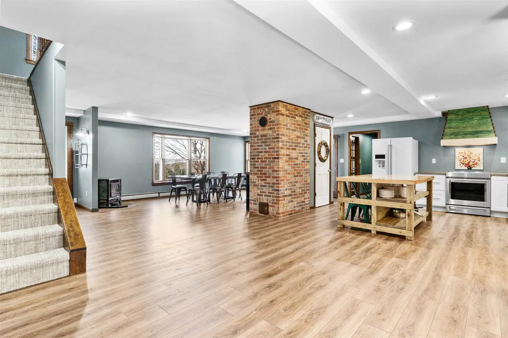 51 Mountain Road Westford VT 05494