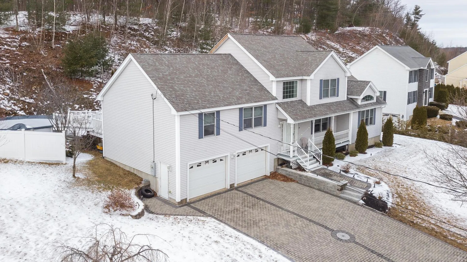 40 Flying Rock Road Hudson NH 03051