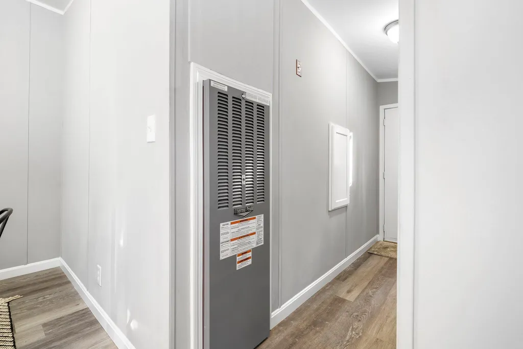 12 Roy Street Raymond NH 03077
