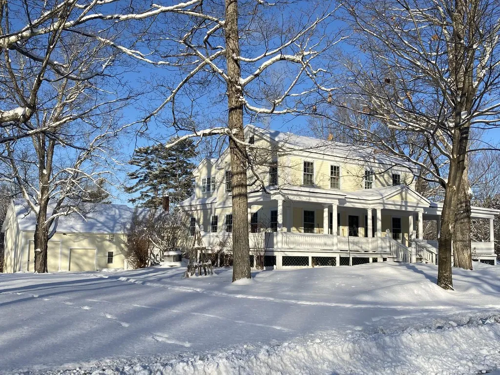 513 Canaan Street Canaan NH 03741