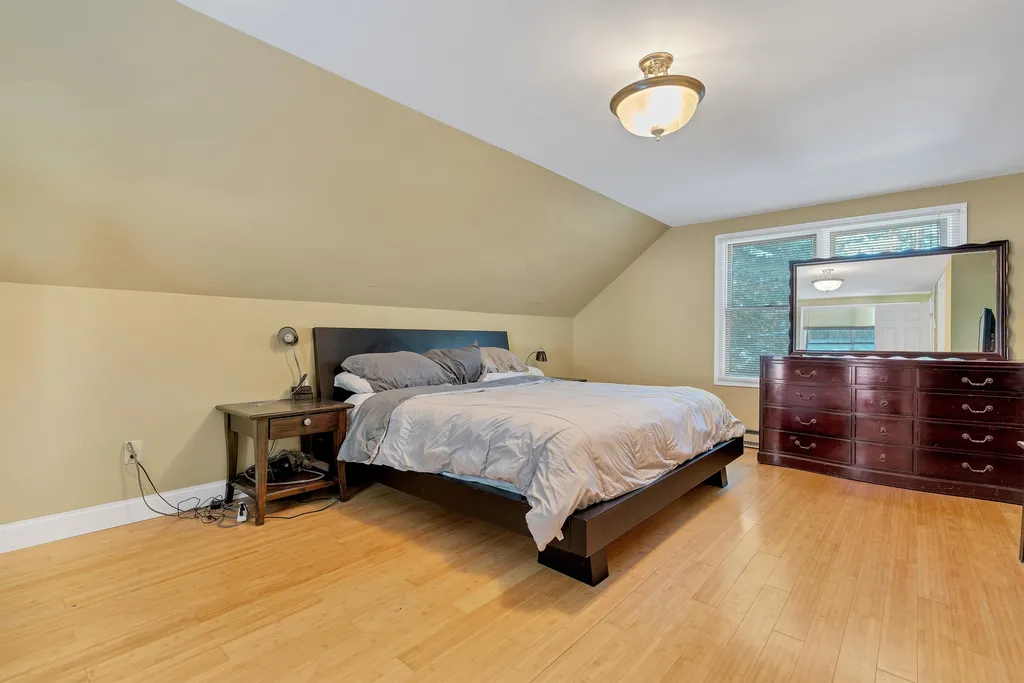 456 Tichenor Road Hartford VT 05001