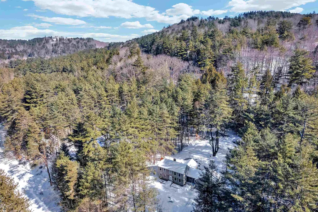 456 Tichenor Road Hartford VT 05001