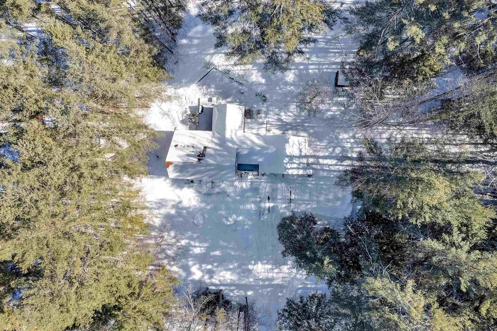 456 Tichenor Road Hartford VT 05001