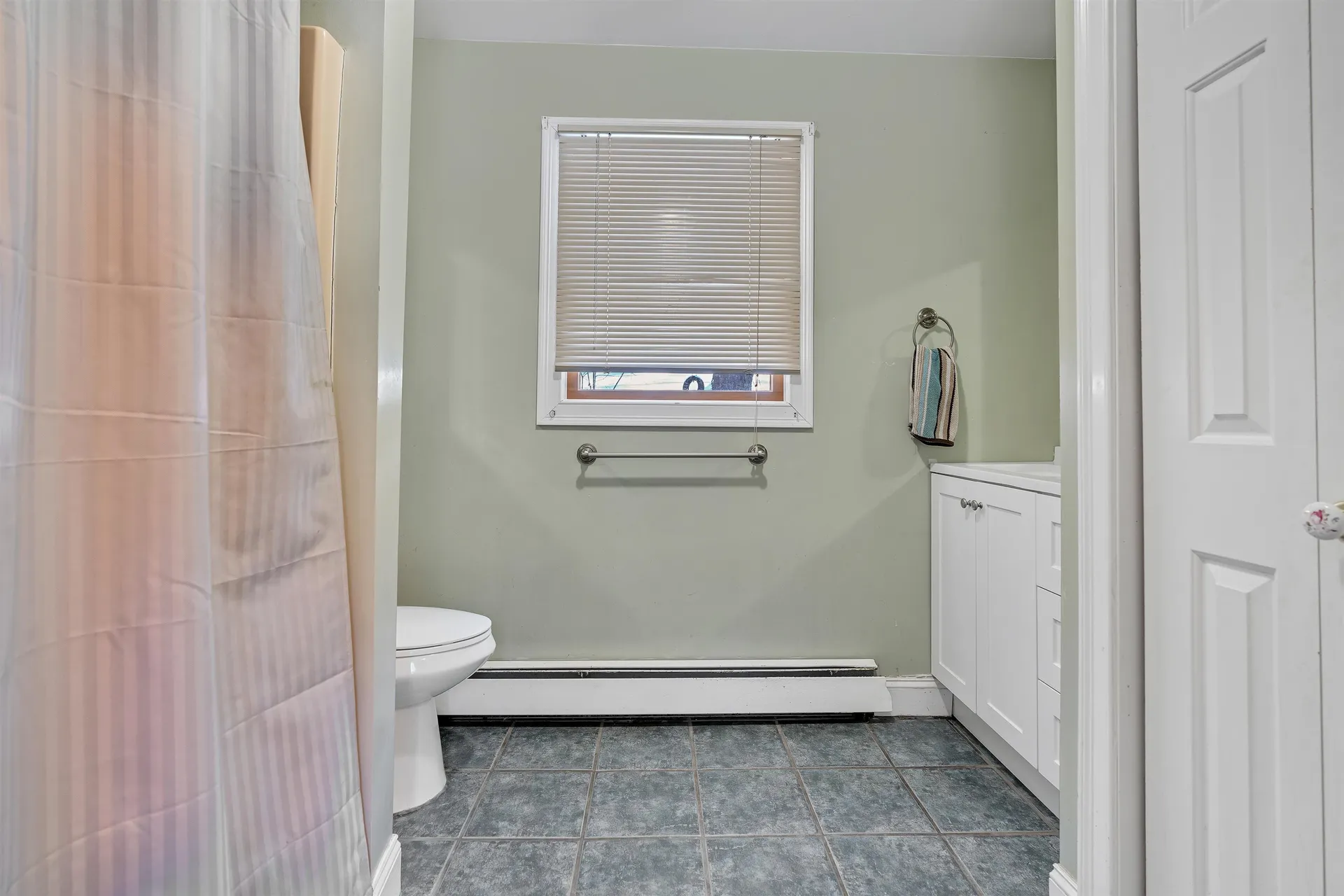 456 Tichenor Road Hartford VT 05001