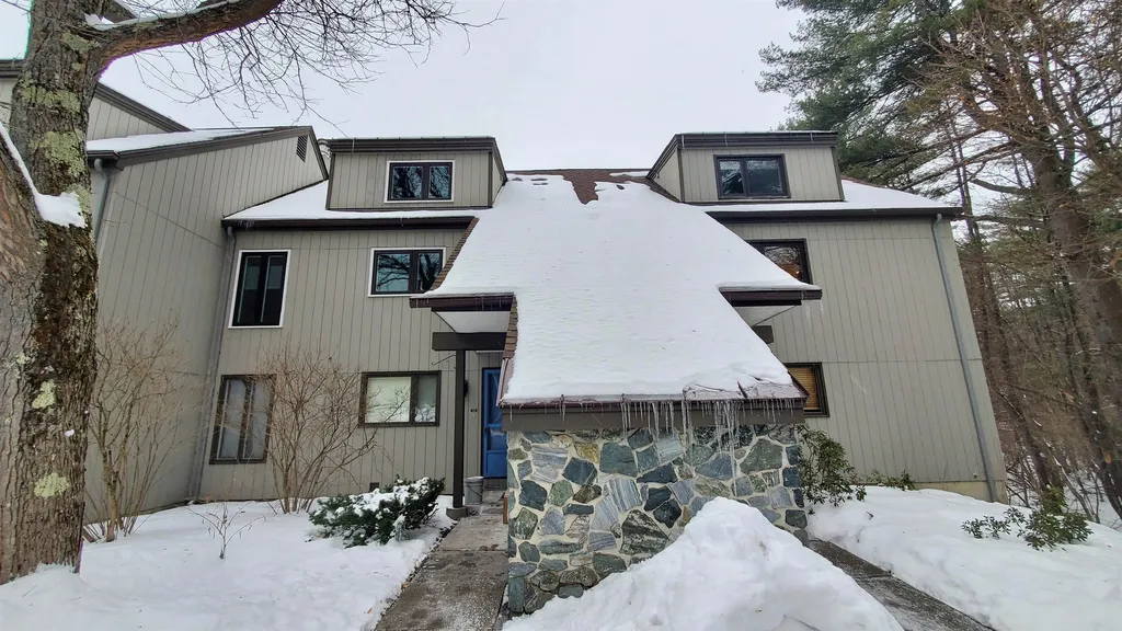 104 Brook Hollow Hanover NH 03755