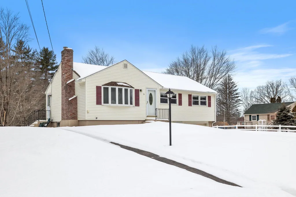 3 Robert Street Franklin NH 03235