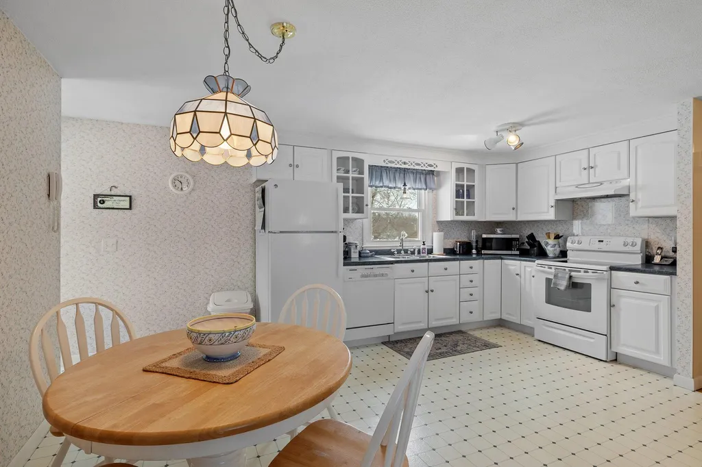 3 Robert Street Franklin NH 03235