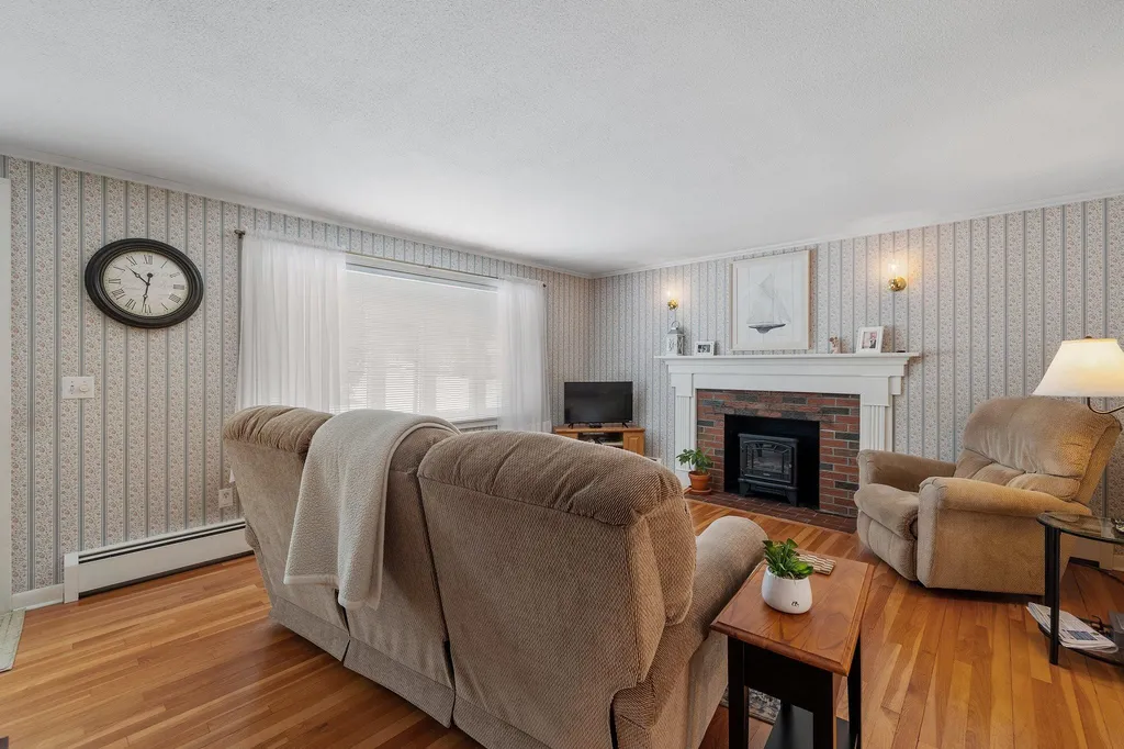 3 Robert Street Franklin NH 03235