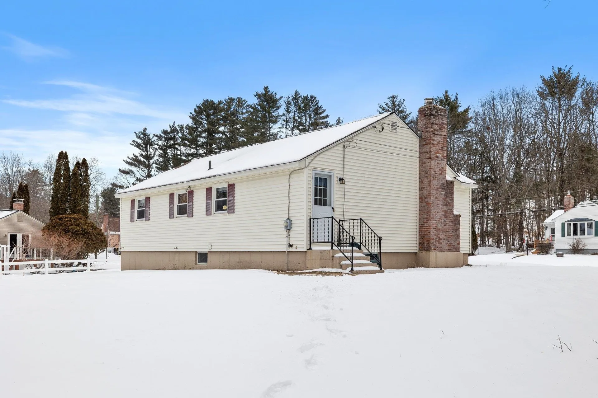 3 Robert Street Franklin NH 03235