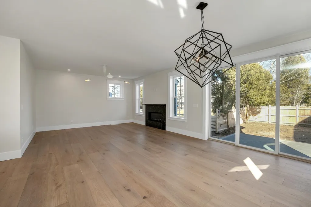85 Brewster Street Portsmouth NH 03801