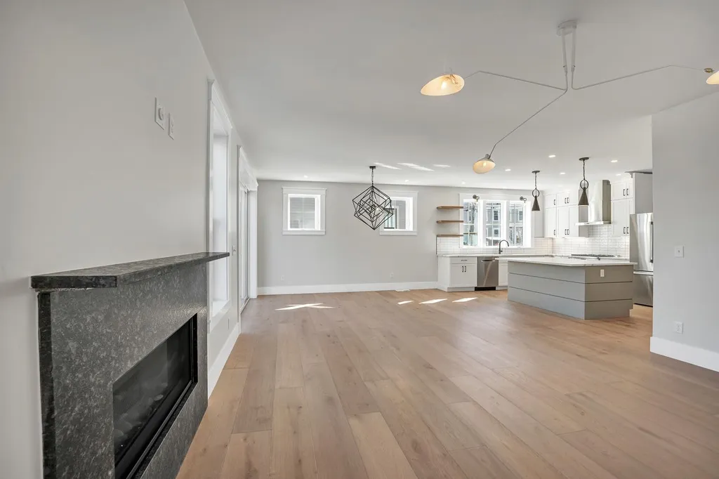 85 Brewster Street Portsmouth NH 03801