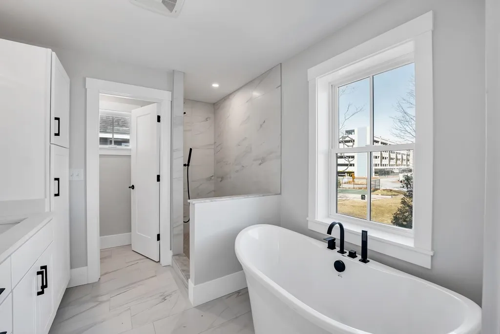 85 Brewster Street Portsmouth NH 03801