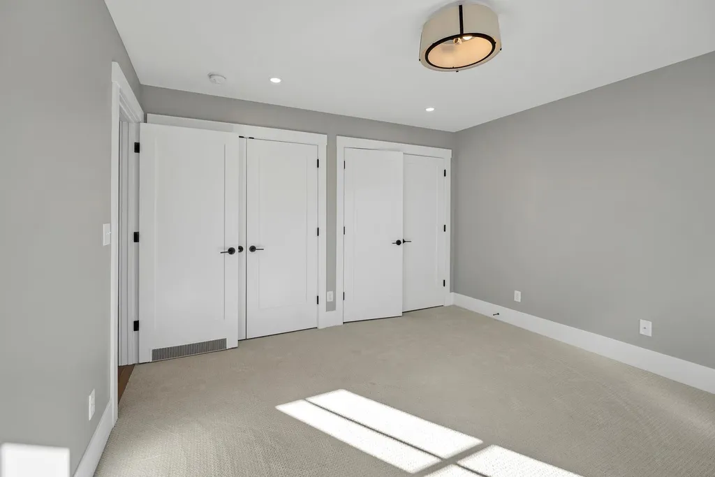 85 Brewster Street Portsmouth NH 03801