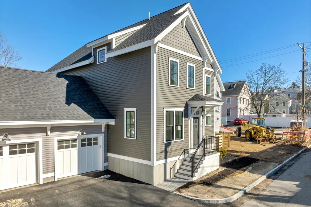 85 Brewster Street Portsmouth NH 03801