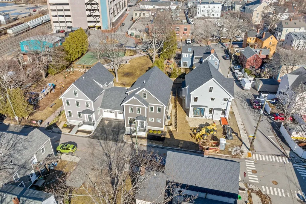 85 Brewster Street Portsmouth NH 03801