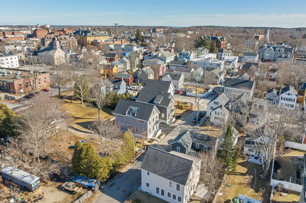 85 Brewster Street Portsmouth NH 03801