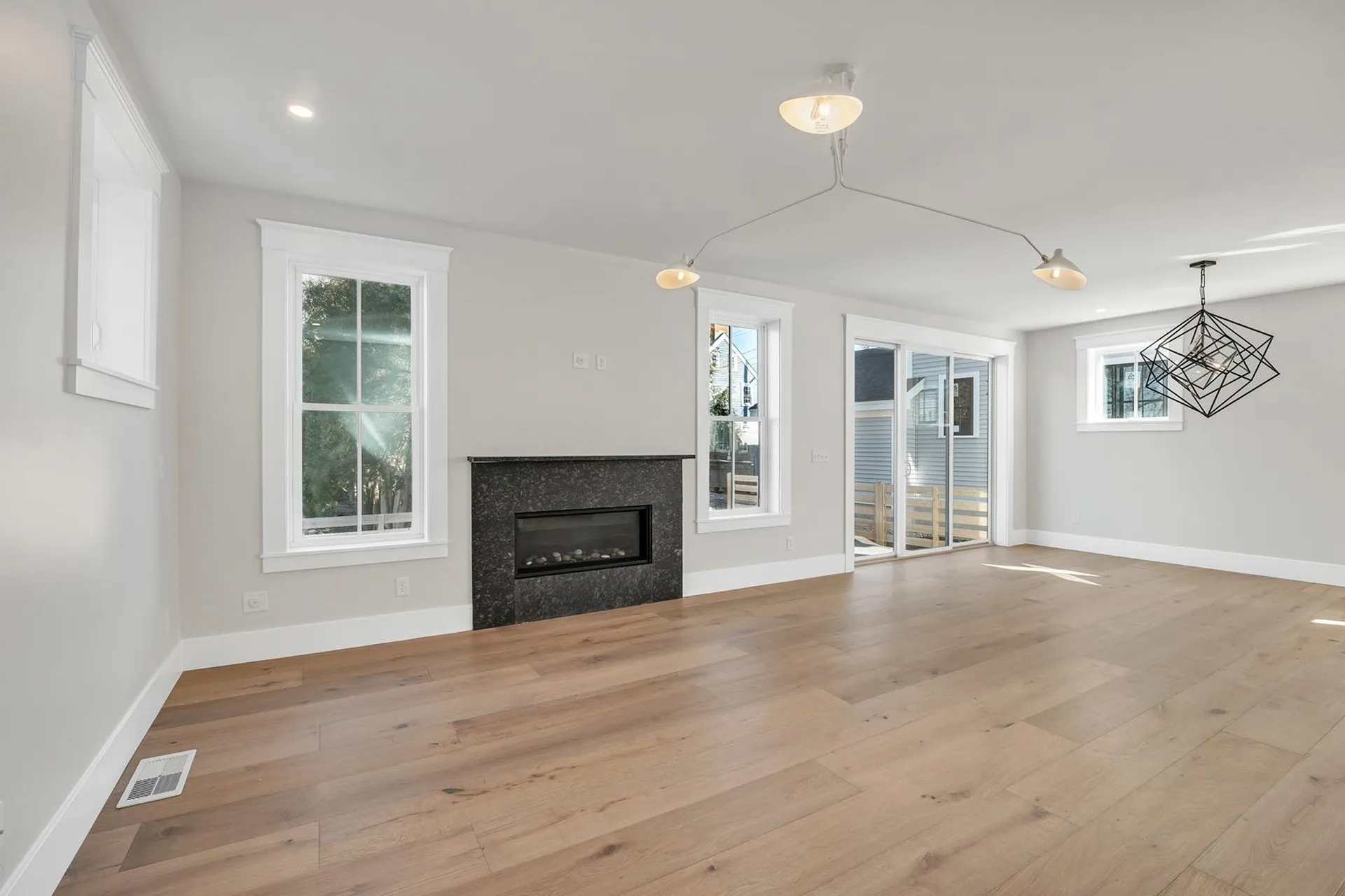 85 Brewster Street Portsmouth NH 03801