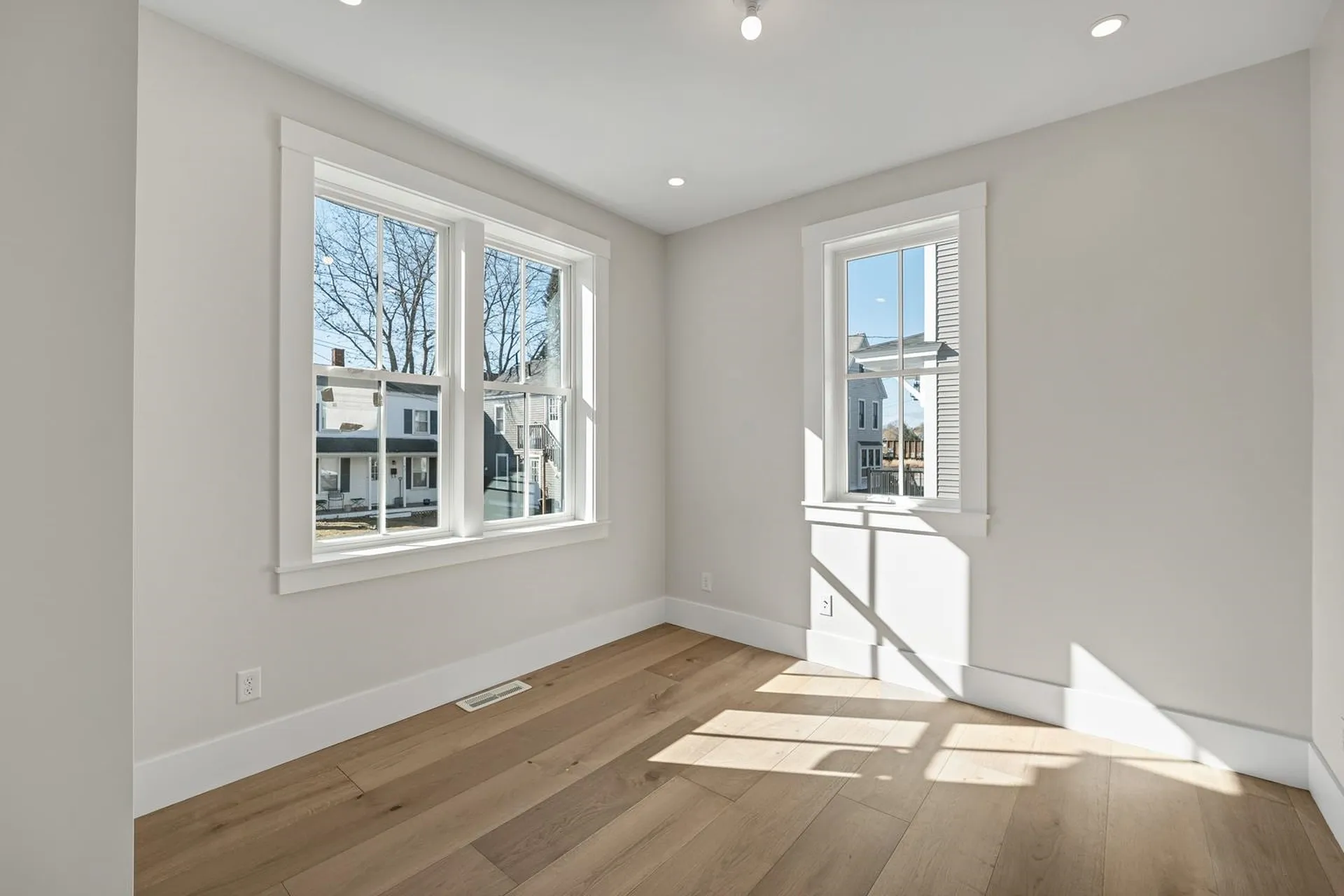 85 Brewster Street Portsmouth NH 03801